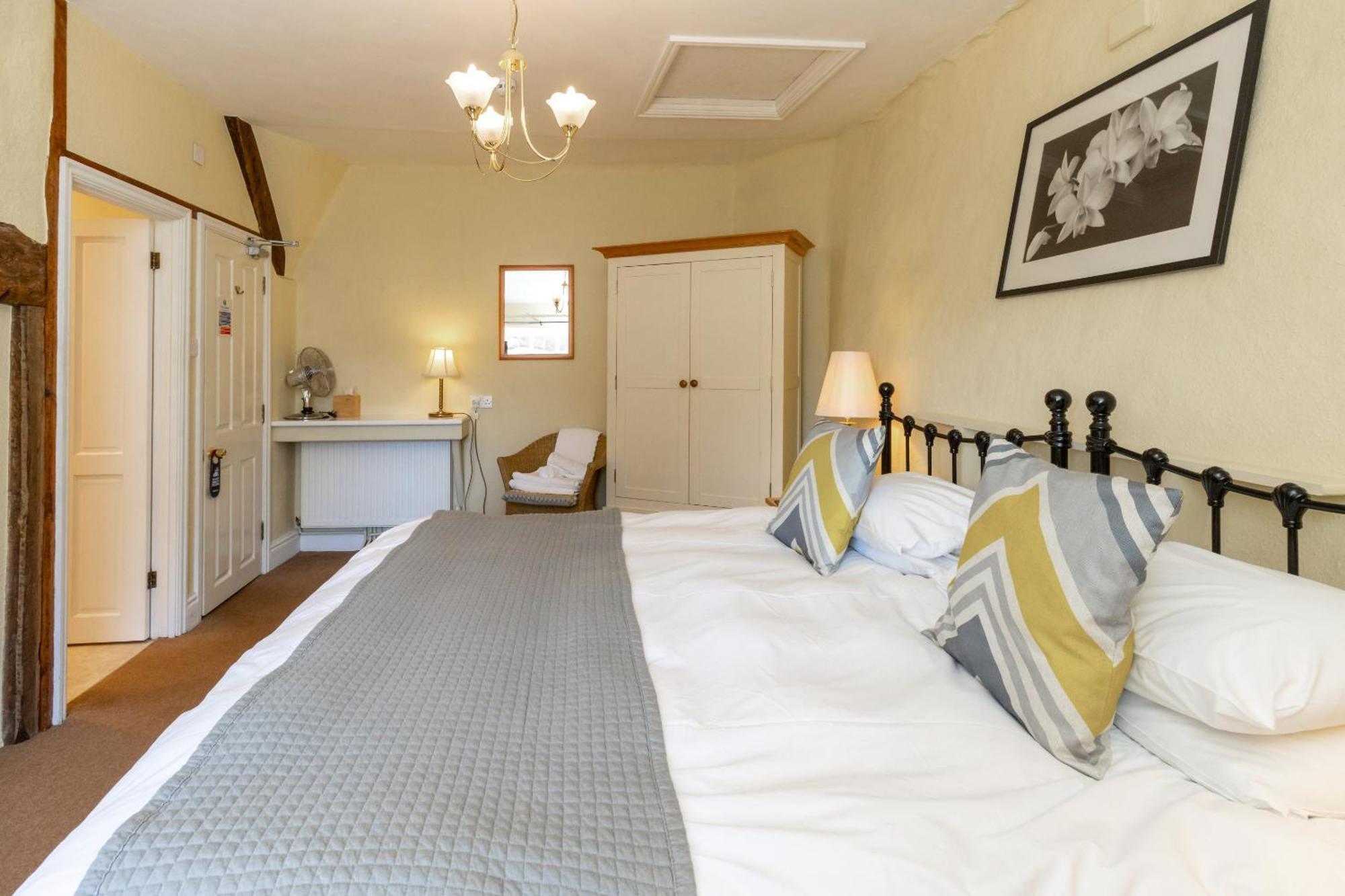New Inn Crediton Phòng bức ảnh